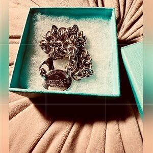 Tiffany & Co. Oval necklace and bracelet bundle .